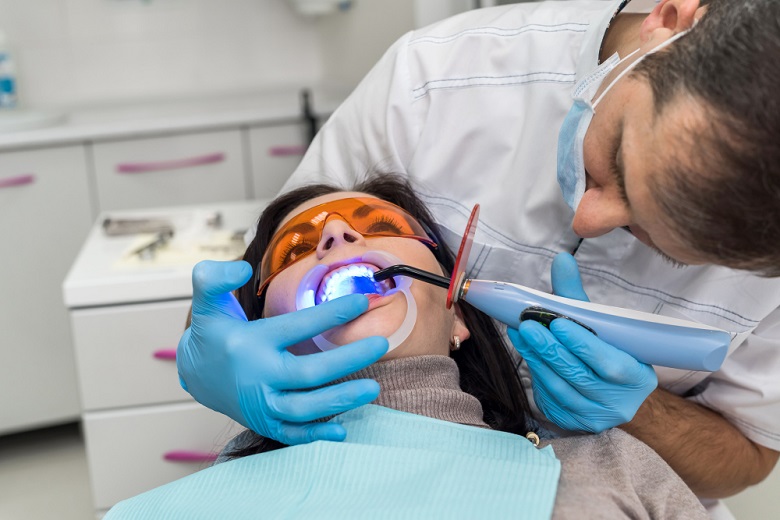 clareamento dental a laser