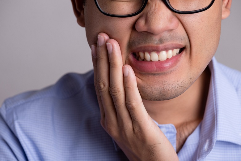Clareamento deixa os dentes sensíveis
